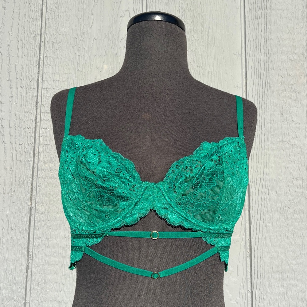 La Senza Green Lace and Rhinestone Strappy Bra, 36B